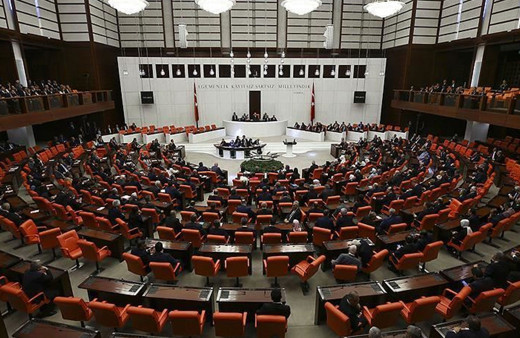 TBMM Başkanlığına sunuldu! Sağlıkta sözleşmeli personel sayısı artıyor