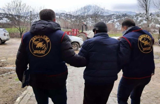 Kızını öldürmek suçundan 9 yıldır aranan zanlı tutuklandı