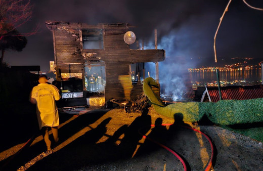 Bungalov evde konaklarken çıkan yangında hayatını kaybetti