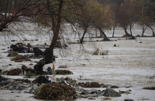 ABD California'daki fırtınada can kaybı 9'a yükseldi!