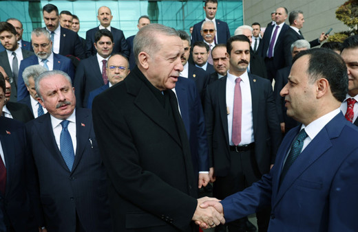 Anayasa Mahkemesi Başkanı, Erdoğan'ın önünde uyardı! "AYM kararlarına uyulması zorunlu!"