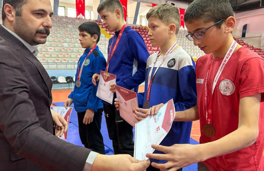 Serbest Güreş müsabakaları tamamlandı