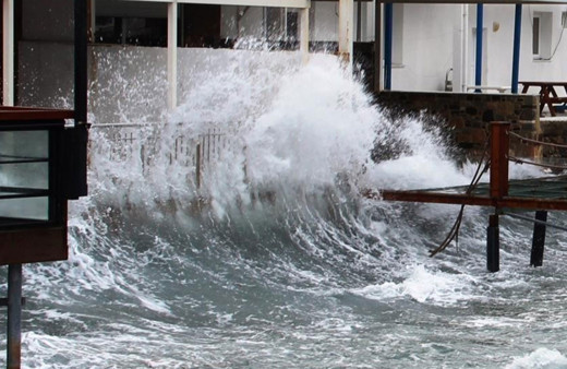 Ege Denizi'nde fırtına uyarısı