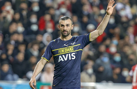 Fenerbahçe, eski futbolcusu Serdar Dursun'u kiraladı