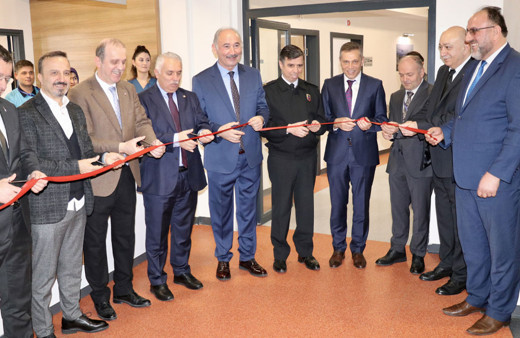 Trabzon'da 5 dilde hizmet sunulacak Sağlık Turizmi Servisi açıldı