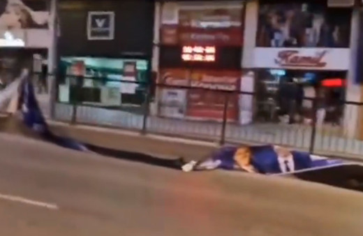 Kadıköy'de İBB adayı Murat Kurum'un afişleri toplanıp atıldı AK Parti'den sert tepki