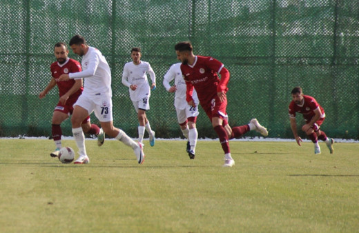 23 Elazığ FK'da 15 oyuncu gitti, 21 futbolcu geldi