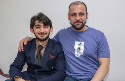 Doğuştan engelli şampiyon yüzücü, doktoru sayesinde ayağa kalktı!