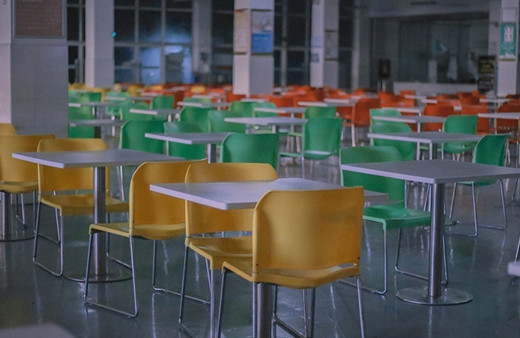 Okul kantininde başlayan tartışmada kan aktı! Öğretmen hastaneye kaldırıldı