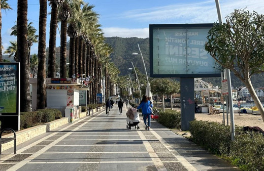 Marmaris’te sağanak yağış, yerini güneşli havaya bıraktı