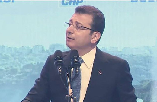 Ekrem İmamoğlu, CHP'li protestocuları zor sakinleştirdi bir grup salonu terketti