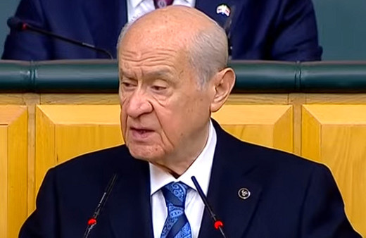 Devlet Bahçeli "Muhalefet iflas bayrağını çekti" dedi, Özgür Özel'e yüklendi: Ayakkabı mağazası gibisiniz...