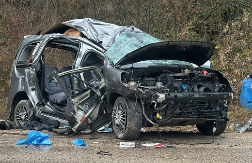 Cenazeye gidiyorlardı! Feci kaza, ölenler var