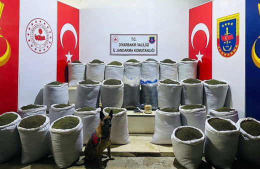 Diyarbakır'da 611 kilogram toz esrar ele geçirildi