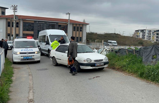 Kocaeli'de otomobilin çarptığı yaya ağır yaralandı!
