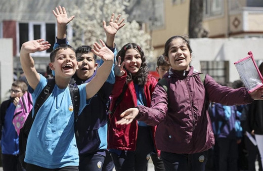 Milli Eğitim hazırladı! Okullarda yaz tatili kısalıyor! Ara tatiller kaldırılacak mı?