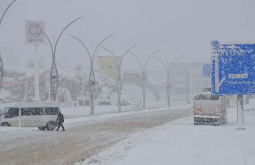 Hakkari merkez ve Yüksekova'da taşımalı eğitime bugün ara verildi