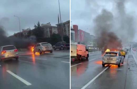 İstanbul'da seyir halindeki otomobil alev alev yandı!