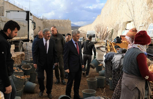 Niğde’nin doğal kaya oyma depoları ekonomiye katkı sağlıyor