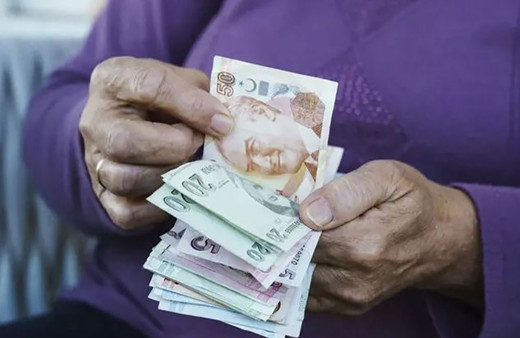 Emekli bayram ikramiyesine yüzde 50 zam Meclis'te! Kimler alacak, EYT'lilere de zam var mı? Dul ve yetimler...