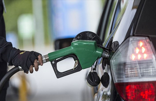 Akaryakıtta karta zam nakite indirim talebi! Bedava 2 litre...