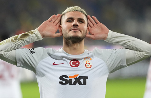 Galatasaray 3 puanı 3 golle aldı