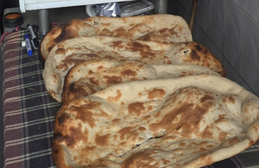 Erciş’te geleneksel ekşi maya ile ekmek üretimi yapılıyor