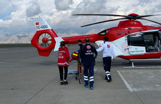 Şırnak'ta 12 yaşındaki çocuk ambulans helikopterle Diyarbakır'a sevk edildi