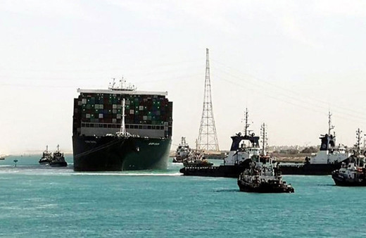 Mısır'ın Süveyş Kanalı geliri yüzde 40 ila 50 azaldı!