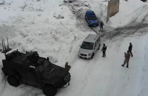 Durdurulan aracın her yerinden altın fışkırdı! Değeri tam 45 milyon lira...