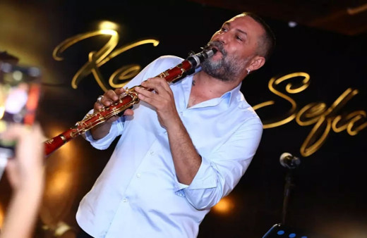 AK Parti'den Hüsnü Şenlendirici sürprizi! Bakın nereden aday gösterildi! Seçilmesi kesin