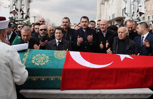 MHP MYK üyesi Çakıroğlu, son yolculuğuna uğurlandı: Cenaze törenine Murat Kurum da katıldı