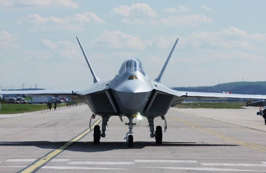 Milli muharip Uçak KAAN ilk kez uçtu