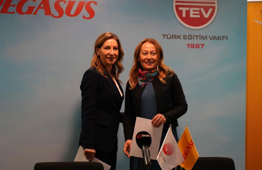 Pegasus ve TEV'den 1000 kız öğrenciye üniversite bursu!