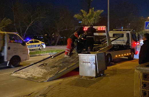 Çanakkale'de iki motosiklet çarpıştı: 3 yaralı