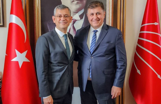 CHP 25 yıllık kalesi İzmir'i kaybediyor! İşte son anket sonuçları! CHP'li Cemil Tugay griye düştü