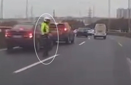 Çin'de buzlanma faciası: 100'den fazla araç birbirine girdi! Kazadan trafik polisi de nasibini aldı