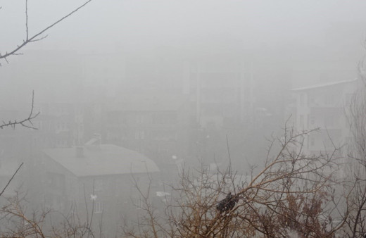 Hakkari'de karla karışık yağmur ve sis etkili oluyor