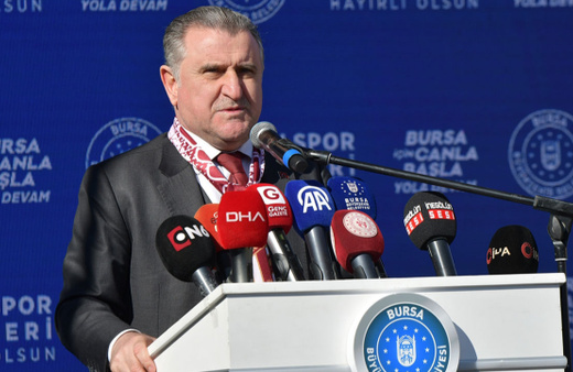 Gençlik ve Spor Bakanı Osman Aşkın Bak, spordaki devrimi anlattı