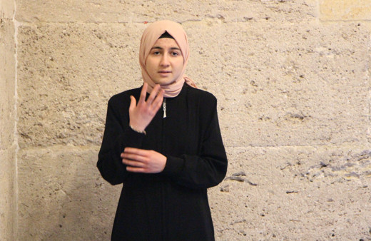 Sude Nur’un ana dili işaret dili oldu