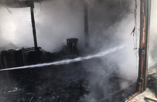 Oyun parkı çıkan yangınla kullanılmaz hale geldi