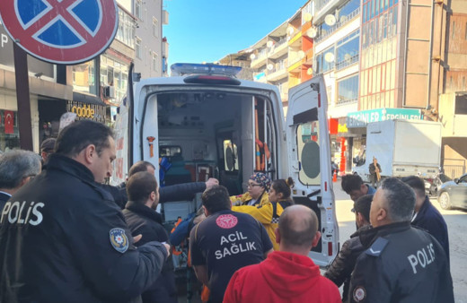 Alaplı’da bıçaklı kavgada ağır yaralanan kişi hastanede öldü