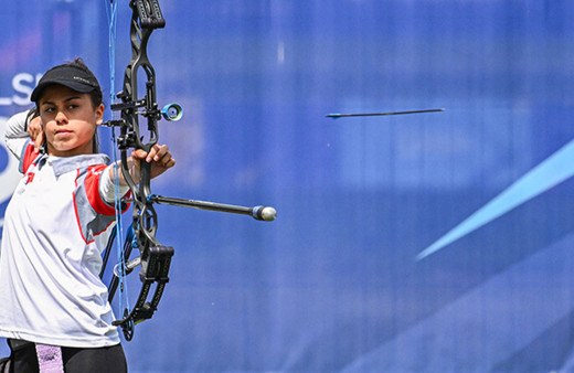 Milli okçu Hazal Burun, 21 yaş altında Avrupa şampiyonu oldu