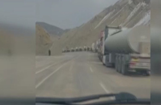 İran sınırında tır kuyruğu 15 kilometreyi buldu