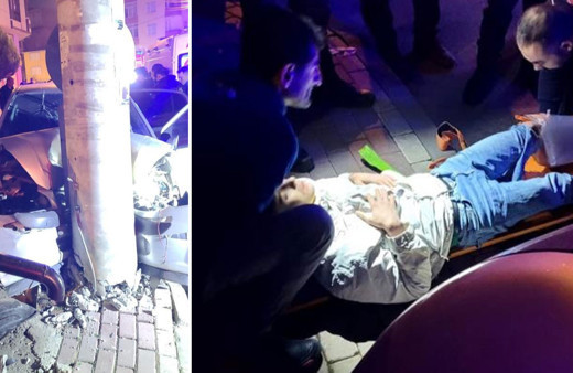Otomobil beton elektrik direğine çarptı : 1’i ağır 3 yaralı!