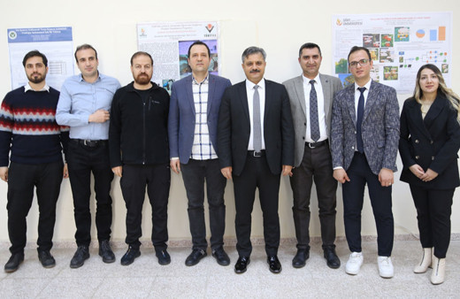 Tarladaki meyvelerin gelişimini yapay zeka desteğiyle takip