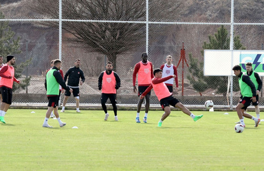 Sivasspor, Kasımpaşa maçının hazırlıklarına başladı