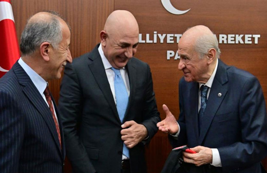 Fatih Karagümrük Spor Kulübü yönetiminden MHP lideri Bahçeli'ye ziyaret