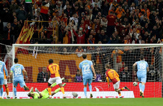 Süper Lig'de 100 kez beyaz noktaya gidildi!