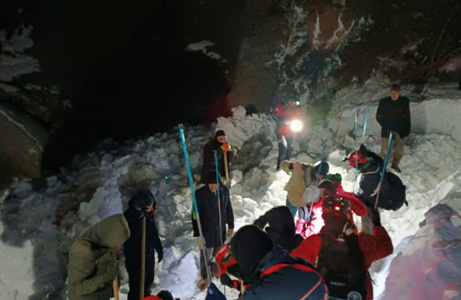 Bingöl’de çığ düştü, çığ altında kaldığı düşünülen 1 kişi aranıyor